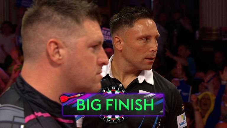 Daryl Gurney took the expert 150 when he closed the gap on Gerwyn Price on the World Matchplay.