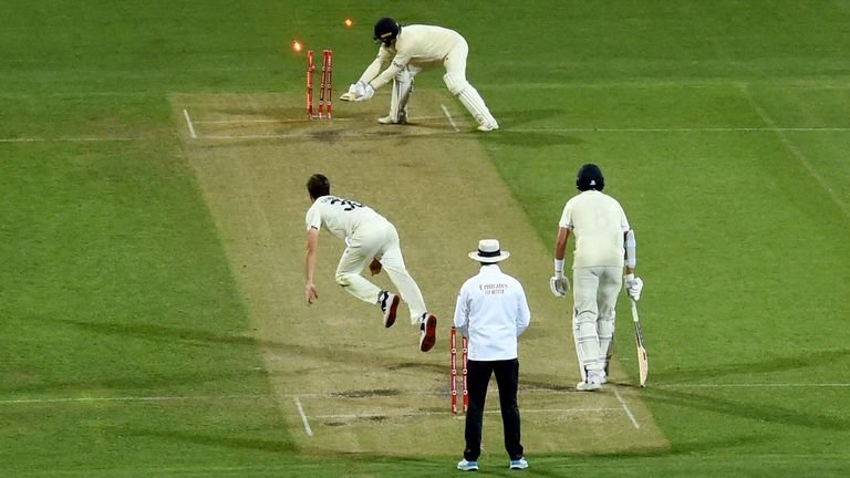 Ollie Robinson bowled by Pat Cummins in the final Ashes Test of the 2021/22 series in Hobart (Getty Images)