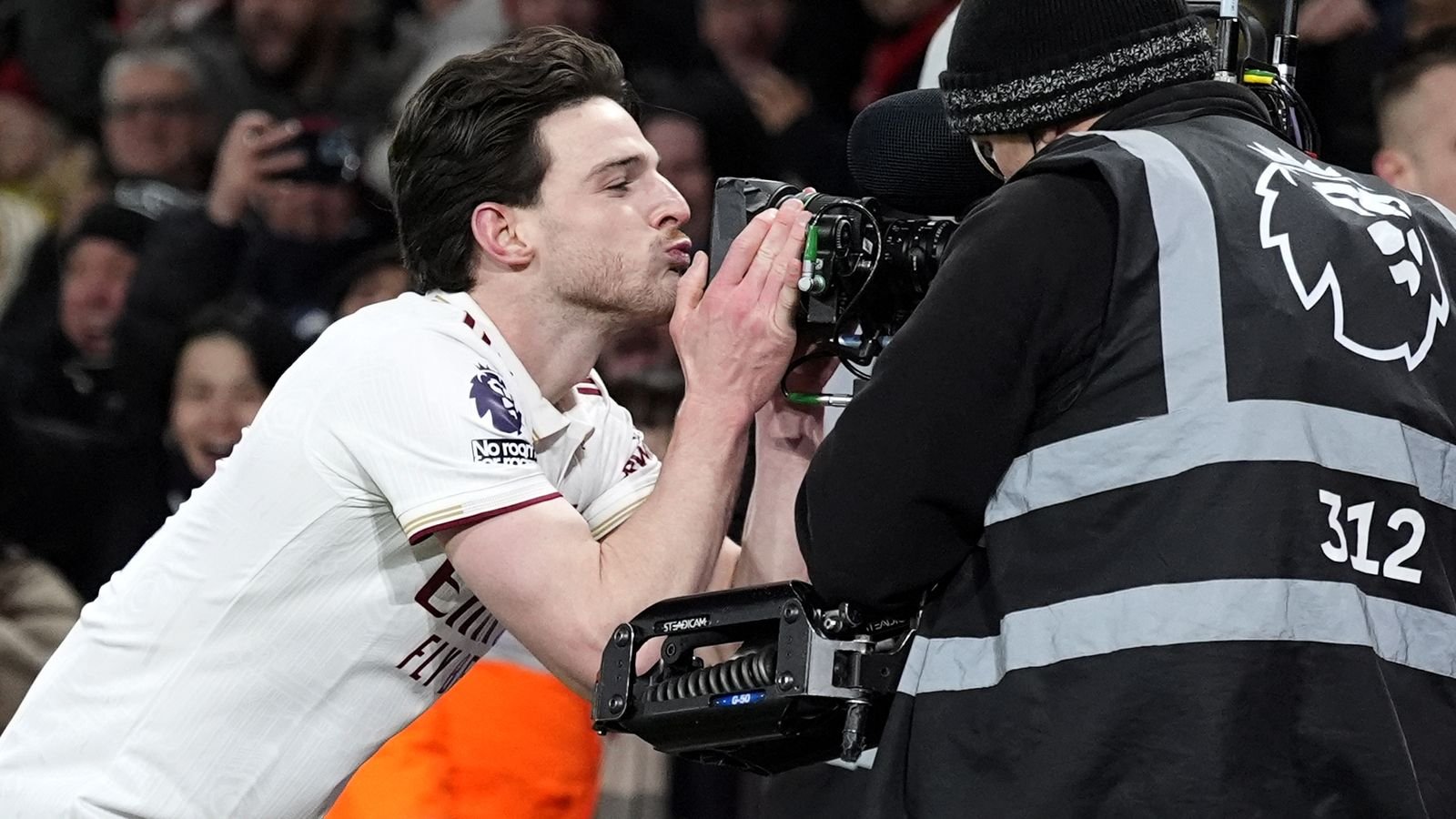Declan Rice celebrates scoring Arsenal's third goal