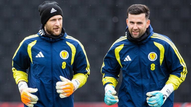 Scott Bain (L) and Liam Kelly (H) both featured against Ivory Coast