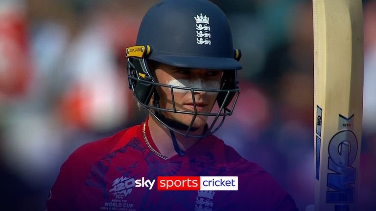 Jacob Bethell reached his half century in just 28 balls with this massive six! 