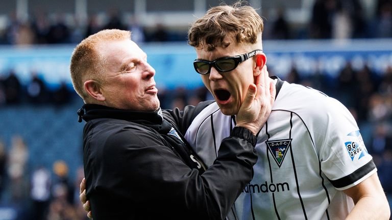 Andrew Tod scored in Dunfermline's penalty shoot-out win against Falkirk to reach the Scottish Cup final 