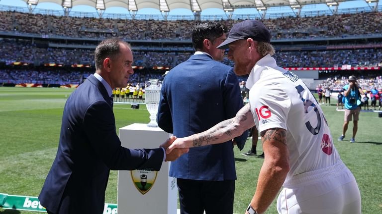 Justin Langer shakes hands with Ben Stokes ahead of the 2025 Ashes 